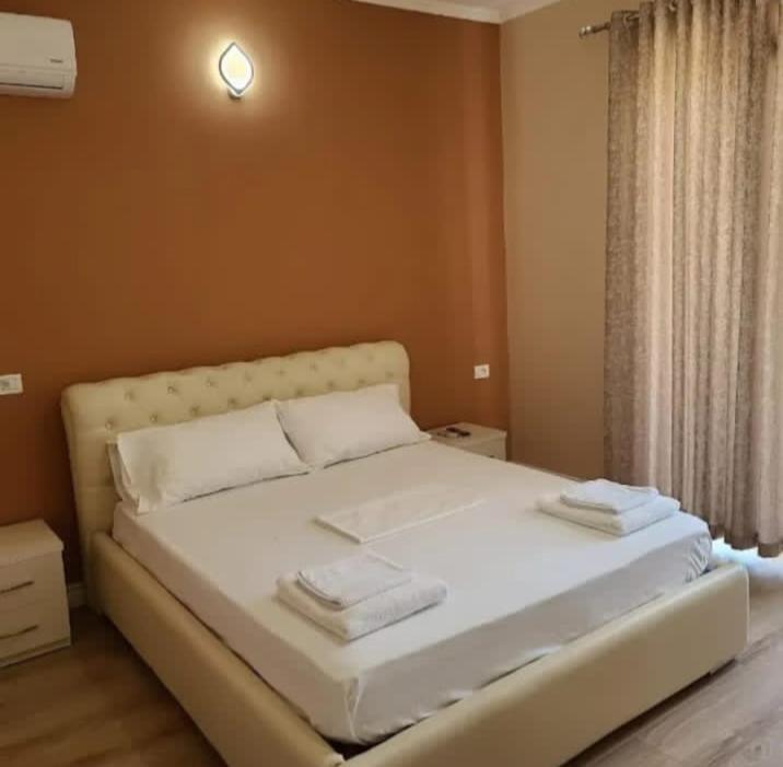 Hotel Fama Škalngur Eksteriør billede
