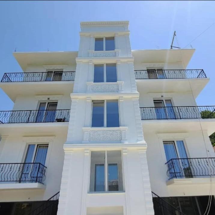 Hotel Fama Škalngur Eksteriør billede