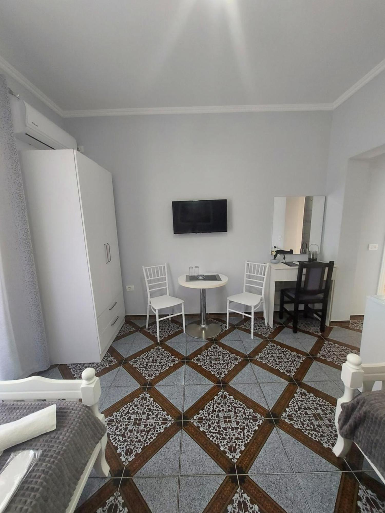Hotel Fama Škalngur Eksteriør billede